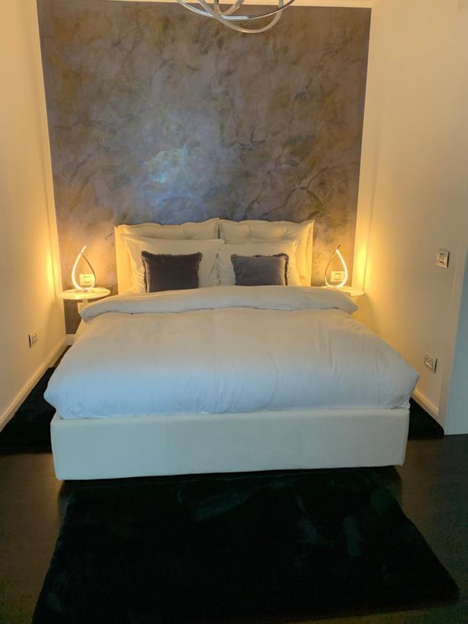 Schillerplatz Apartment Sibiu Esterno foto